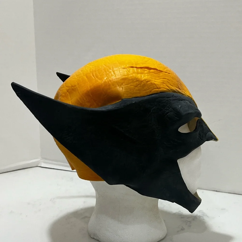 HALLOWEEN WOLVERINE MASK. GREAT CONDITION. - Picture 2 of 4